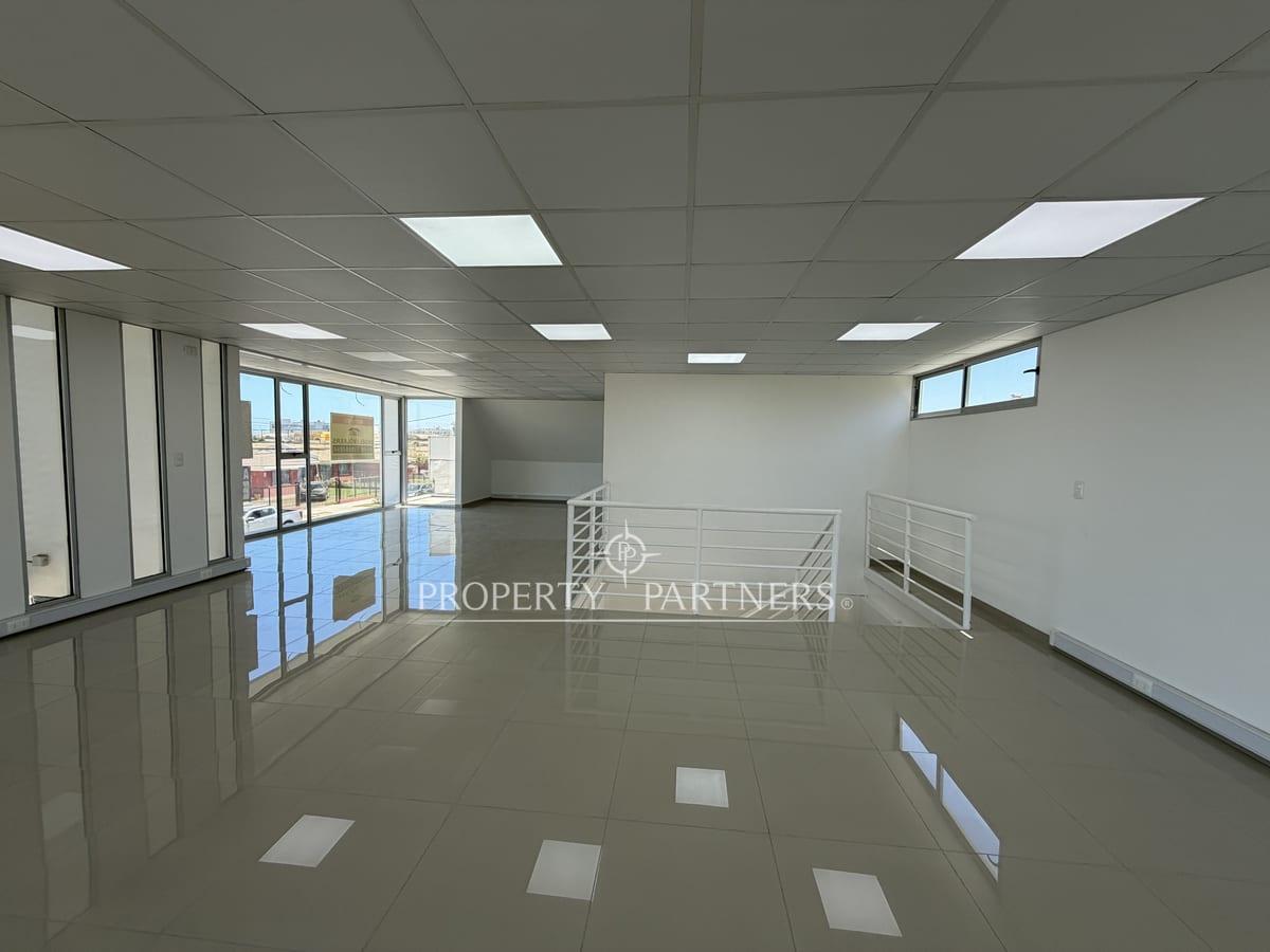Oficina en esquina comercial, en Huanhualí en La Serena, Región de Coquimbo Oficina en esquina comercial, en Huanhualí en La Serena, Región de Coquimbo