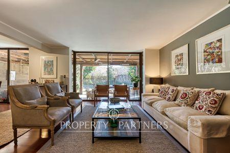 Maravillosa Casa muy Iluminada en Condominio Cercana a Colegios Monte Tabor Santiago College Craighouse en Los Trapenses, Región Metropolitana Maravillosa Casa muy Iluminada en Condominio Cercana a Colegios Monte Tabor Santiago College Craighouse en Los Trapenses, Región Metropolitana