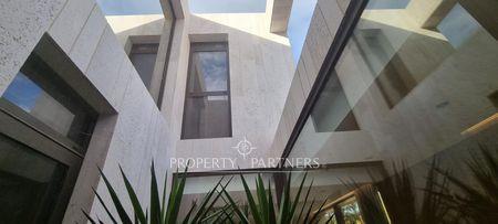 MAGNÍFICO Y EXCLUSIVO PAREADO AMUEBLADO EN ROCAFORT, 4 HAB, 4 BAÑOS. en Rocafort, Valencia, Provincia de Valencia MAGNÍFICO Y EXCLUSIVO PAREADO AMUEBLADO EN ROCAFORT, 4 HAB, 4 BAÑOS. en Rocafort, Valencia, Provincia de Valencia