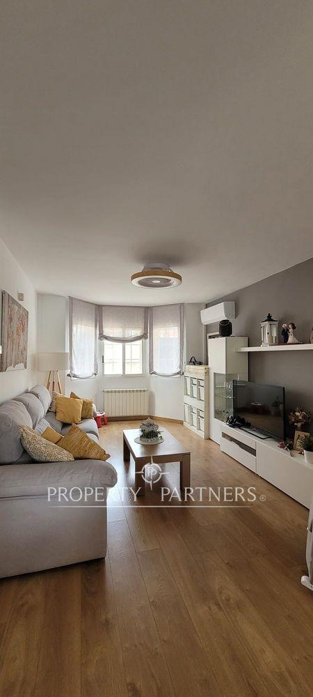 CHALET PAREADO EN LA POBLA DE VALLBONA en Provincia de Valencia CHALET PAREADO EN LA POBLA DE VALLBONA en Provincia de Valencia