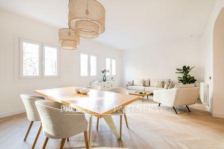 Luminoso piso reformado con 4 ventanas la exterior en la tercera planta en pleno barrio de Salamanca. en Goya, Salamanca, Madrid, Provincia de Madrid Luminoso piso reformado con 4 ventanas la exterior en la tercera planta en pleno barrio de Salamanca. en Goya, Salamanca, Madrid, Provincia de Madrid