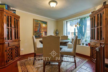 Linda casa tipo townhouse en venta La Reina a pasos del metro en Palmas de Mallorca, La Reina, Región Metropolitana Linda casa tipo townhouse en venta La Reina a pasos del metro en Palmas de Mallorca, La Reina, Región Metropolitana