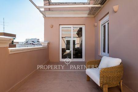 Lujoso ático reformado con terraza en Chamberí en Nuevos Ministerios-Ríos Rosas, Chamberi, Madrid, Provincia de Madrid Lujoso ático reformado con terraza en Chamberí en Nuevos Ministerios-Ríos Rosas, Chamberi, Madrid, Provincia de Madrid