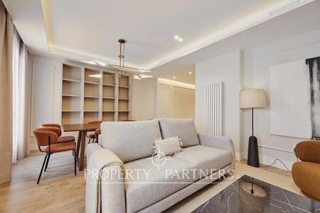 Lujoso piso exterior en Recoletos, Barrio Salamanca en Recoletos, Salamanca, Madrid, Provincia de Madrid Lujoso piso exterior en Recoletos, Barrio Salamanca en Recoletos, Salamanca, Madrid, Provincia de Madrid