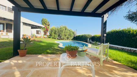 Encantador chalet con licencia turística en Binibeca Vell en Sant Luis, Menorca, Islas Baleares Encantador chalet con licencia turística en Binibeca Vell en Sant Luis, Menorca, Islas Baleares