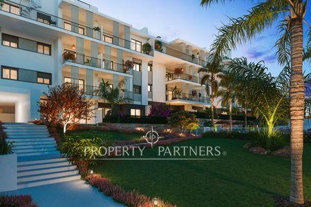 Apartamentos y áticos de obra nueva de 1, 2 y 3 dormitorios con piscina, coworking, gimnasio y garaje en Estepona centro en Estepona, Provincia de Málaga Apartamentos y áticos de obra nueva de 1, 2 y 3 dormitorios con piscina, coworking, gimnasio y garaje en Estepona centro en Estepona, Provincia de Málaga
