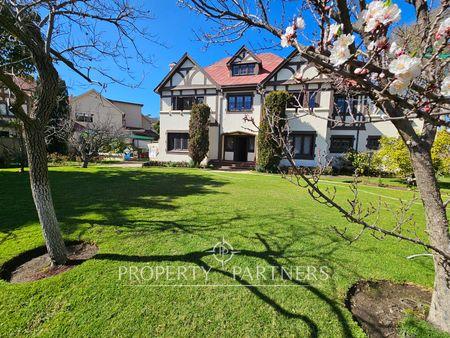 Miraflores, gran casa estilo ingles en Miraflores, Viña del Mar, Región de Valparaíso Miraflores, gran casa estilo ingles en Miraflores, Viña del Mar, Región de Valparaíso