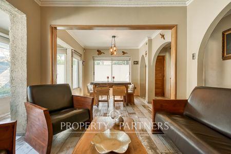 Venta: Casa en Ñuñoa. Impecable al lado del parque. en Parque Botánico, Ñuñoa, Región Metropolitana Venta: Casa en Ñuñoa. Impecable al lado del parque. en Parque Botánico, Ñuñoa, Región Metropolitana