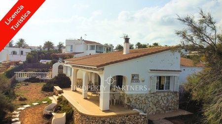 Oportunidad de chalet a reformar en Primera Línea y Licencia Turística en Sant Luis, Menorca, Islas Baleares Oportunidad de chalet a reformar en Primera Línea y Licencia Turística en Sant Luis, Menorca, Islas Baleares