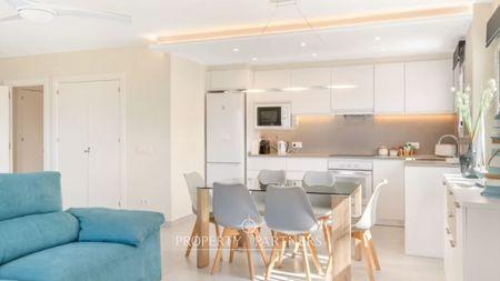 Apartment with sea views and tourism license on the first line of the beach in Santo Tomás, Menorca. en Es Migjorn Gran, Menorca, Islas Baleares Apartment with sea views and tourism license on the first line of the beach in Santo Tomás, Menorca. en Es Migjorn Gran, Menorca, Islas Baleares