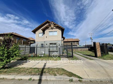 Exclusiva casa en Hacienda La Esmeralda en Villa Esmeralda, Talca, Provincia de Talca, Región de Maule Exclusiva casa en Hacienda La Esmeralda en Villa Esmeralda, Talca, Provincia de Talca, Región de Maule