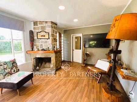 Casa en sector tradicional y comercial en Santo Domingo, Región de Valparaíso Casa en sector tradicional y comercial en Santo Domingo, Región de Valparaíso