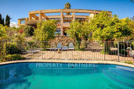 Espectacular casa con maravillosa vista despejada, sector Quinchamalí. en Quinchamalí, Las Condes, Región Metropolitana Espectacular casa con maravillosa vista despejada, sector Quinchamalí. en Quinchamalí, Las Condes, Región Metropolitana