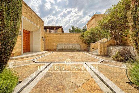 Espectacular Villa Italiana en lo Curro en Santa Maria, Vitacura, Región Metropolitana Espectacular Villa Italiana en lo Curro en Santa Maria, Vitacura, Región Metropolitana