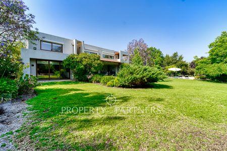 Condominio casa moderna, impecable con parque en Piedra Roja, Colina, Región Metropolitana Condominio casa moderna, impecable con parque en Piedra Roja, Colina, Región Metropolitana