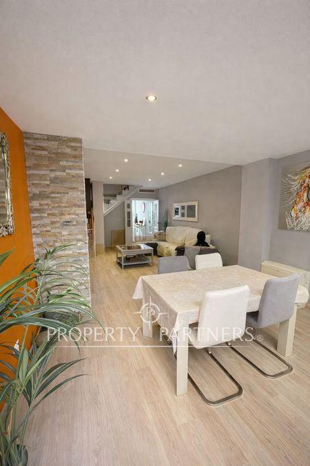 Casa adosada reformada con terrazas y parking en Sant Andreu de Palomar en Sant Andreu, Sant Andreu, Barcelona, Provincia de Barcelona Casa adosada reformada con terrazas y parking en Sant Andreu de Palomar en Sant Andreu, Sant Andreu, Barcelona, Provincia de Barcelona