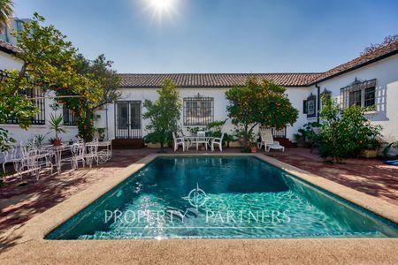 Gran casa con historia, estilo y múltiples posibilidades. Arriendo en Estadio Nacional, Ñuñoa, Región Metropolitana Gran casa con historia, estilo y múltiples posibilidades. Arriendo en Estadio Nacional, Ñuñoa, Región Metropolitana