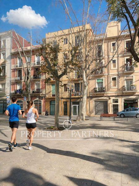 Piso exterior a reformar con vistas al parque en ubicación estratégica en el Clot, Sant Martí, Barcelona, Provincia de Barcelona Piso exterior a reformar con vistas al parque en ubicación estratégica en el Clot, Sant Martí, Barcelona, Provincia de Barcelona