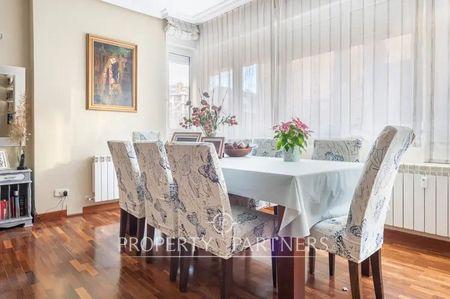 Elegante y espacioso piso en Atalaya, Arturo Soria. en Atalaya, Ciudad Lineal, Madrid, Provincia de Madrid Elegante y espacioso piso en Atalaya, Arturo Soria. en Atalaya, Ciudad Lineal, Madrid, Provincia de Madrid