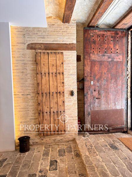 Bajo en Carrer de les Reixes, 5 en Ciutat Vella, Valencia, Provincia de Valencia Bajo en Carrer de les Reixes, 5 en Ciutat Vella, Valencia, Provincia de Valencia