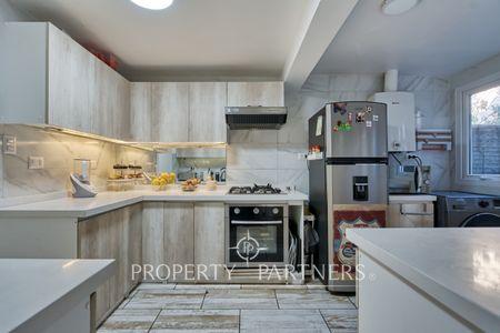 Linda casa tipo townhouse en venta La Reina a pasos del metro en Palmas de Mallorca, La Reina, Región Metropolitana Linda casa tipo townhouse en venta La Reina a pasos del metro en Palmas de Mallorca, La Reina, Región Metropolitana