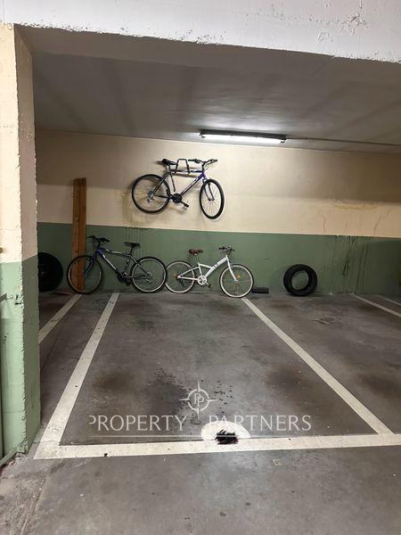 Amplio piso de 3 habitaciones con garaje, urbanización, piscina y pádel a pasos de Metro Arturo Soria. en San Juan Bautista, Ciudad Lineal, Madrid, Provincia de Madrid Amplio piso de 3 habitaciones con garaje, urbanización, piscina y pádel a pasos de Metro Arturo Soria. en San Juan Bautista, Ciudad Lineal, Madrid, Provincia de Madrid