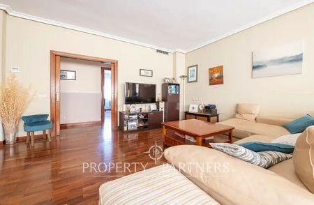 Elegante y espacioso piso en Atalaya, Arturo Soria. en Atalaya, Ciudad Lineal, Madrid, Provincia de Madrid Elegante y espacioso piso en Atalaya, Arturo Soria. en Atalaya, Ciudad Lineal, Madrid, Provincia de Madrid