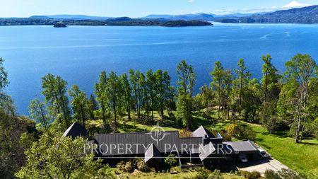 Espectacular casa con 2 ha y mas de 110 mts de orilla de Lago en Ensenada, Panguipulli, Región de Los Rios Espectacular casa con 2 ha y mas de 110 mts de orilla de Lago en Ensenada, Panguipulli, Región de Los Rios