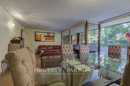 Plaza Perú Isidora Goyenechea Amplio departamento en El Golf, Las Condes, Región Metropolitana Plaza Perú Isidora Goyenechea Amplio departamento en El Golf, Las Condes, Región Metropolitana