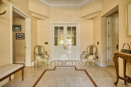 Espectacular casa en Los Domínicos, sector La Foresta en La Foresta, Las Condes, Región Metropolitana Espectacular casa en Los Domínicos, sector La Foresta en La Foresta, Las Condes, Región Metropolitana