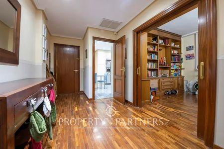 Elegante y espacioso piso en Atalaya, Arturo Soria. en Atalaya, Ciudad Lineal, Madrid, Provincia de Madrid Elegante y espacioso piso en Atalaya, Arturo Soria. en Atalaya, Ciudad Lineal, Madrid, Provincia de Madrid