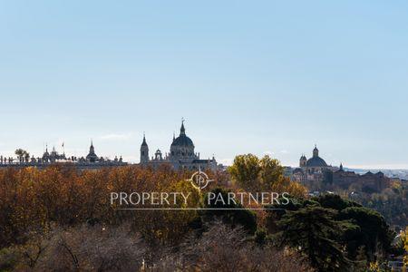 Luminoso piso a reformar en Paseo de Pintor Rosales en Arguelles, Moncloa, Madrid, Provincia de Madrid Luminoso piso a reformar en Paseo de Pintor Rosales en Arguelles, Moncloa, Madrid, Provincia de Madrid