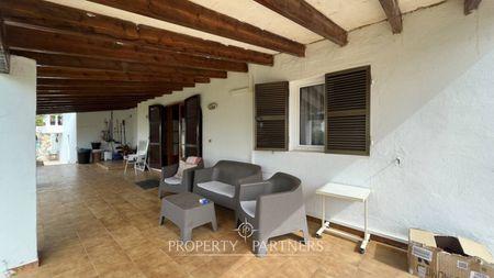 Chalet familiar y dos apartamentos en Menorca, Islas Baleares Chalet familiar y dos apartamentos en Menorca, Islas Baleares