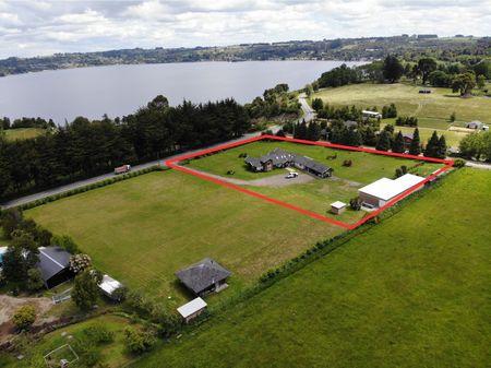 Espectacular casa de 2 pisos a minutos de la costanera de Frutillar Bajo en Frutillar, Región de Los Lagos Espectacular casa de 2 pisos a minutos de la costanera de Frutillar Bajo en Frutillar, Región de Los Lagos