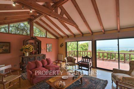 Arriendo Marzo - diciembre casa en Beranda con vista al mar y club de Golf en Cachagua, Zapallar, Región de Valparaíso Arriendo Marzo - diciembre casa en Beranda con vista al mar y club de Golf en Cachagua, Zapallar, Región de Valparaíso