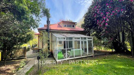 Hermosa Casona en Amplio Terreno en Valdivia, Región de Los Rios Hermosa Casona en Amplio Terreno en Valdivia, Región de Los Rios