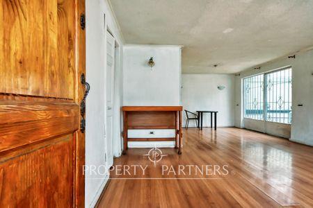 Casa a la Venta en La Reina en Príncipe de Gales, La Reina, Región Metropolitana Casa a la Venta en La Reina en Príncipe de Gales, La Reina, Región Metropolitana