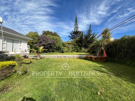 Casa en sector tradicional y comercial en Santo Domingo, Región de Valparaíso Casa en sector tradicional y comercial en Santo Domingo, Región de Valparaíso