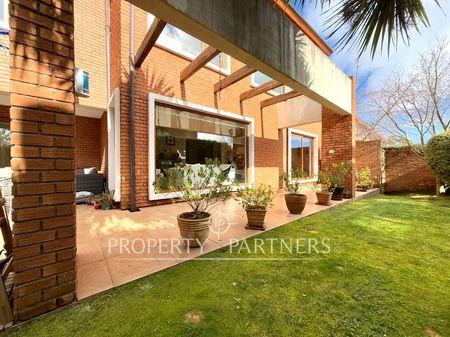 El Venado amplia casa a pasos del Colegio Inglés en El Venado, San Pedro de La Paz, Región del Bio Bio El Venado amplia casa a pasos del Colegio Inglés en El Venado, San Pedro de La Paz, Región del Bio Bio