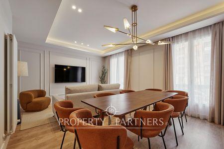 Lujoso piso exterior en Recoletos, Barrio Salamanca en Recoletos, Salamanca, Madrid, Provincia de Madrid Lujoso piso exterior en Recoletos, Barrio Salamanca en Recoletos, Salamanca, Madrid, Provincia de Madrid