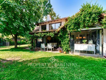 Casa ubicada cerca de colegios Everest y Santiago College en Los Trapenses, Los Trapenses, Región Metropolitana Casa ubicada cerca de colegios Everest y Santiago College en Los Trapenses, Los Trapenses, Región Metropolitana