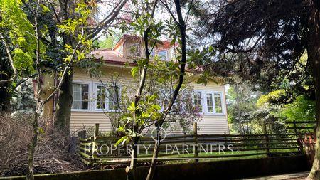 Hermosa Casona en Amplio Terreno en Valdivia, Región de Los Rios Hermosa Casona en Amplio Terreno en Valdivia, Región de Los Rios
