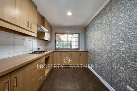 Remodelada, Metros del Metro y de Mall Plaza Egaña. en Lynch, La Reina, Región Metropolitana Remodelada, Metros del Metro y de Mall Plaza Egaña. en Lynch, La Reina, Región Metropolitana