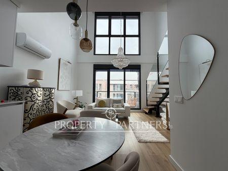 Espectacular dúplex exterior con terraza, plaza de garaje y piscina en San Sebastián de los Reyes en Provincia de Madrid Espectacular dúplex exterior con terraza, plaza de garaje y piscina en San Sebastián de los Reyes en Provincia de Madrid