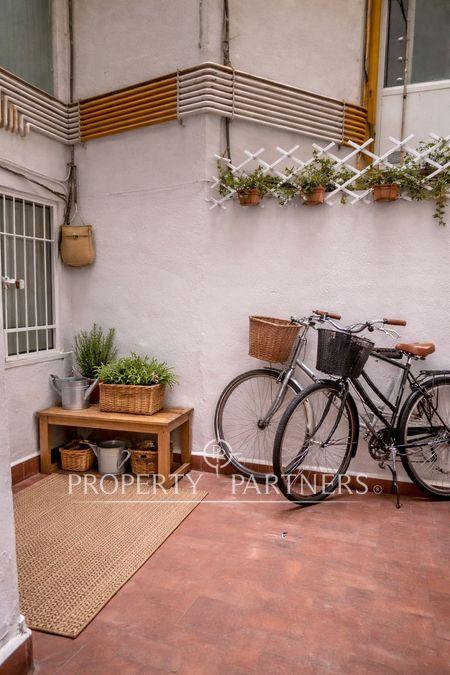 Piso recién reformado con balcón y patio interior en la Nova Esquerra de l´Eixample en Nova Esquerra de l'Eixample, L'Eixample, Barcelona, Provincia de Barcelona Piso recién reformado con balcón y patio interior en la Nova Esquerra de l´Eixample en Nova Esquerra de l'Eixample, L'Eixample, Barcelona, Provincia de Barcelona