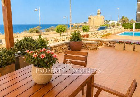 Elegant first line apartment, with sea access in Ciutadella de Menorca en Menorca, Islas Baleares Elegant first line apartment, with sea access in Ciutadella de Menorca en Menorca, Islas Baleares