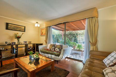 Venta excelente casa en Condominio al lado metro y colegio en Peñalolén en San Luis de Macul, Peñalolen, Región Metropolitana Venta excelente casa en Condominio al lado metro y colegio en Peñalolén en San Luis de Macul, Peñalolen, Región Metropolitana