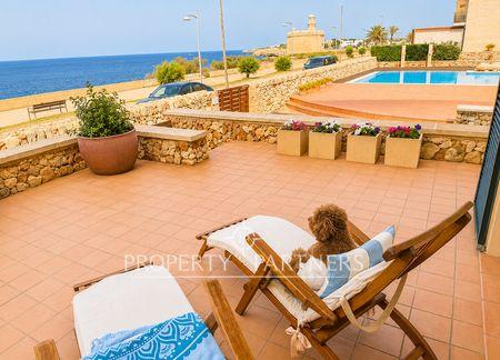 Elegant first line apartment, with sea access in Ciutadella de Menorca en Menorca, Islas Baleares Elegant first line apartment, with sea access in Ciutadella de Menorca en Menorca, Islas Baleares