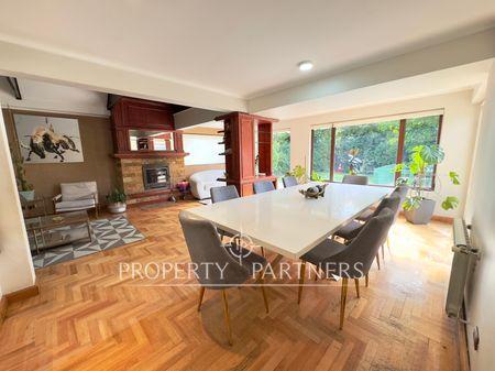 Hermosa y amplia casa en Los Conquistadores - Barrio inlges en Sector Poniente, Temuco, Región de Araucania Hermosa y amplia casa en Los Conquistadores - Barrio inlges en Sector Poniente, Temuco, Región de Araucania