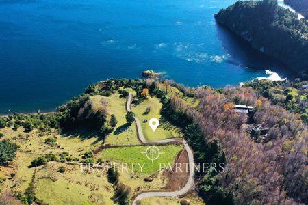 Terreno con excelente vista y acceso al Lago Ranco en Lago Ranco, Región de Los Rios Terreno con excelente vista y acceso al Lago Ranco en Lago Ranco, Región de Los Rios